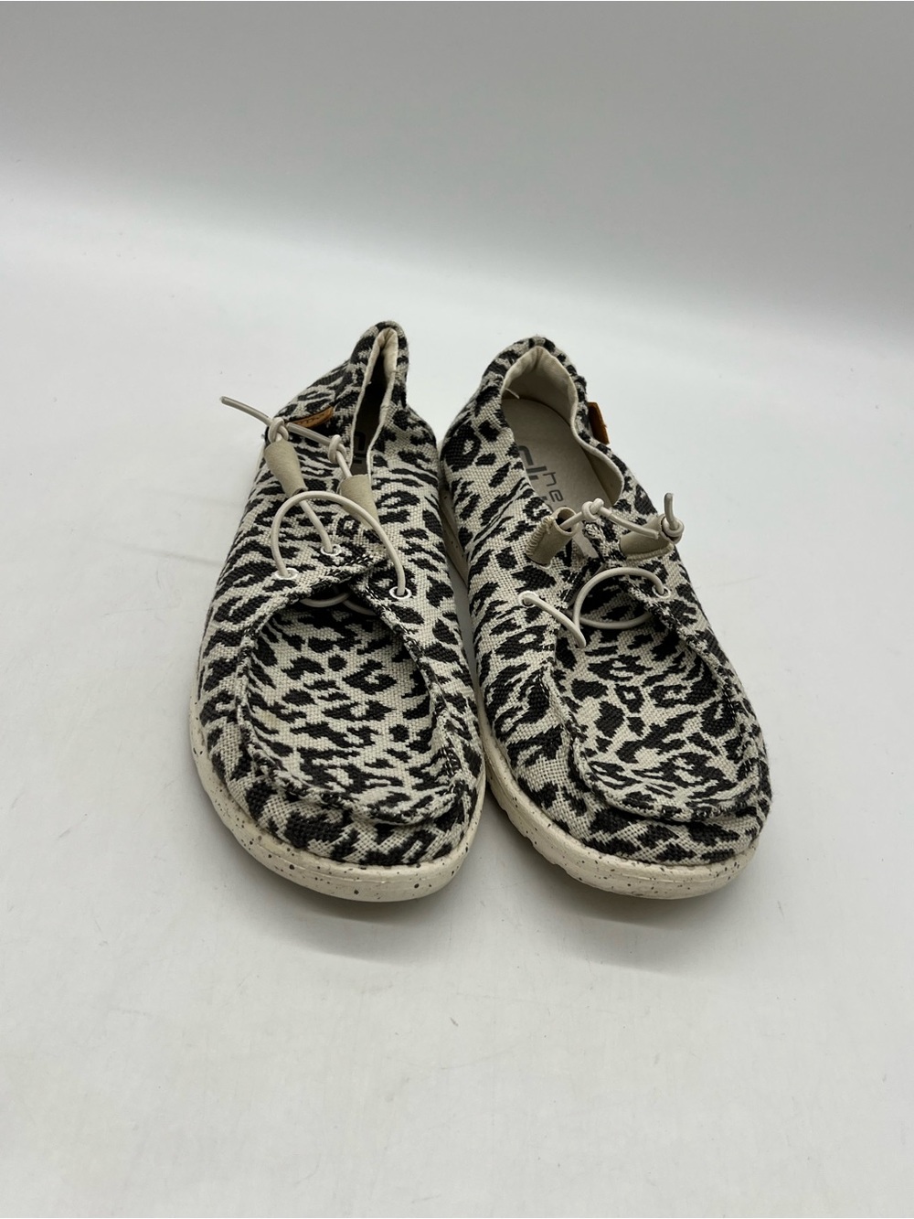 Hey Dude Wendy Womens Sz.9 Woven Cheetah Gray Slip-On Sneakers Shoes